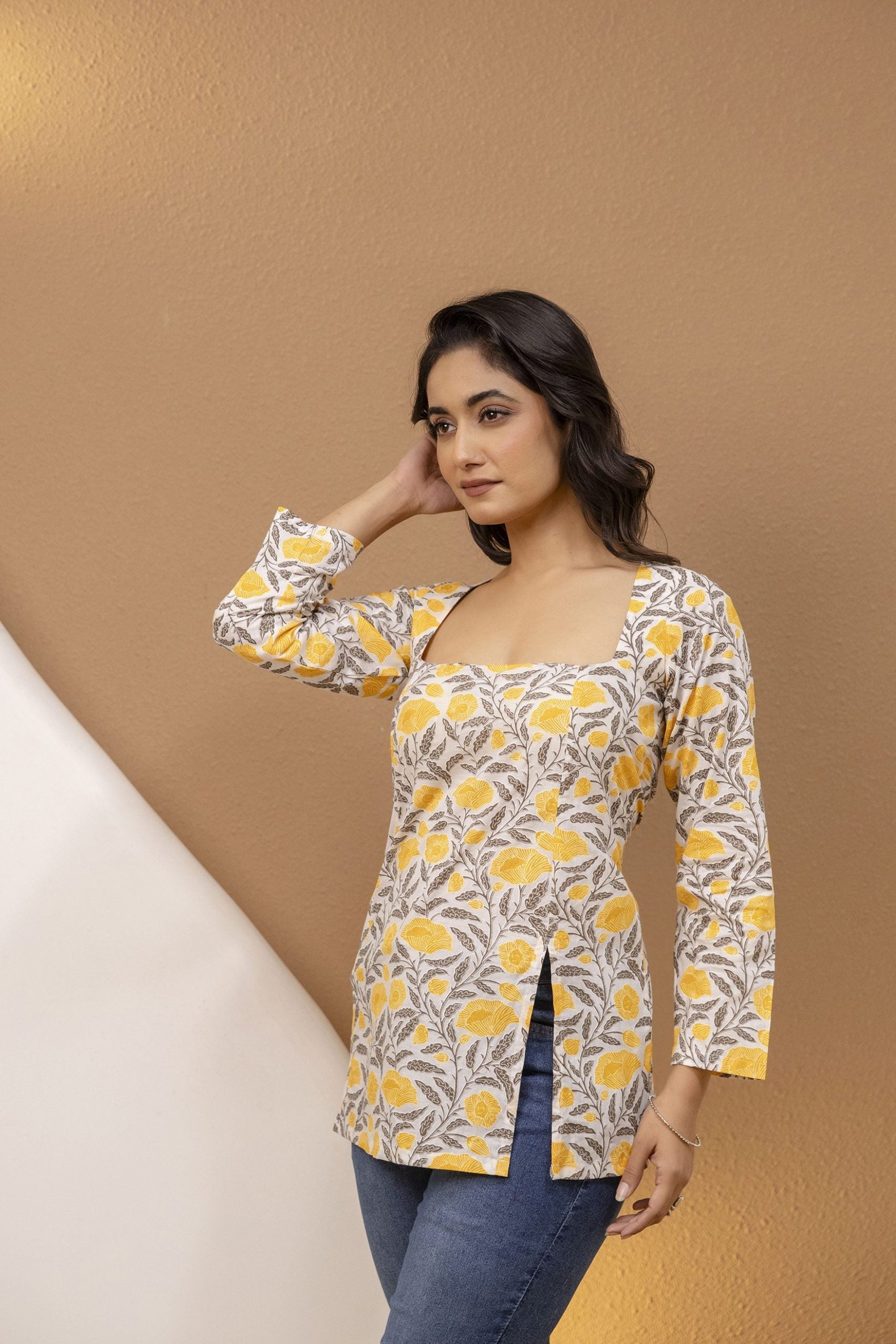 VAAKI Yellow Floral Top