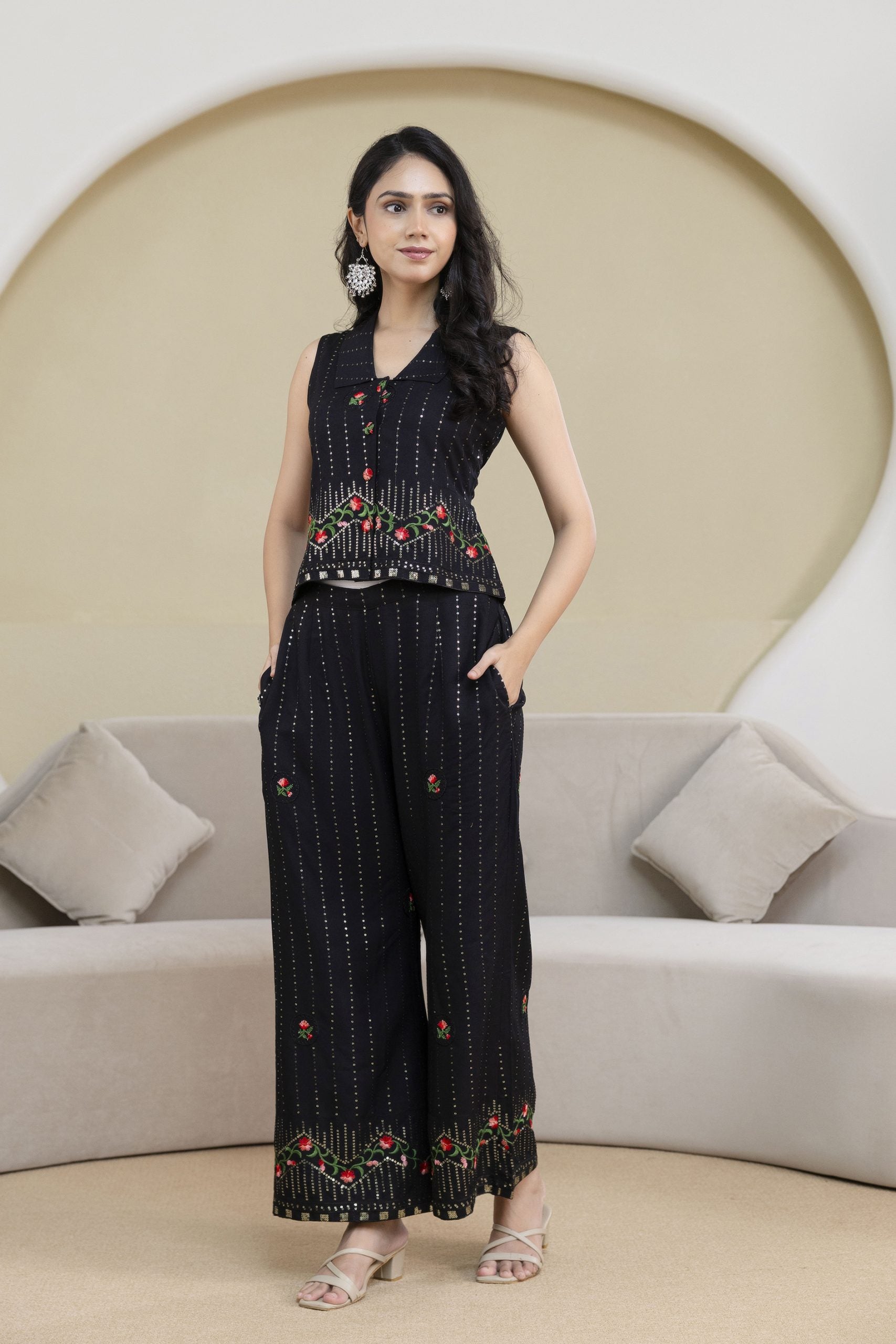 Raag Black Floral Embroidered Co-ord Set - View 4