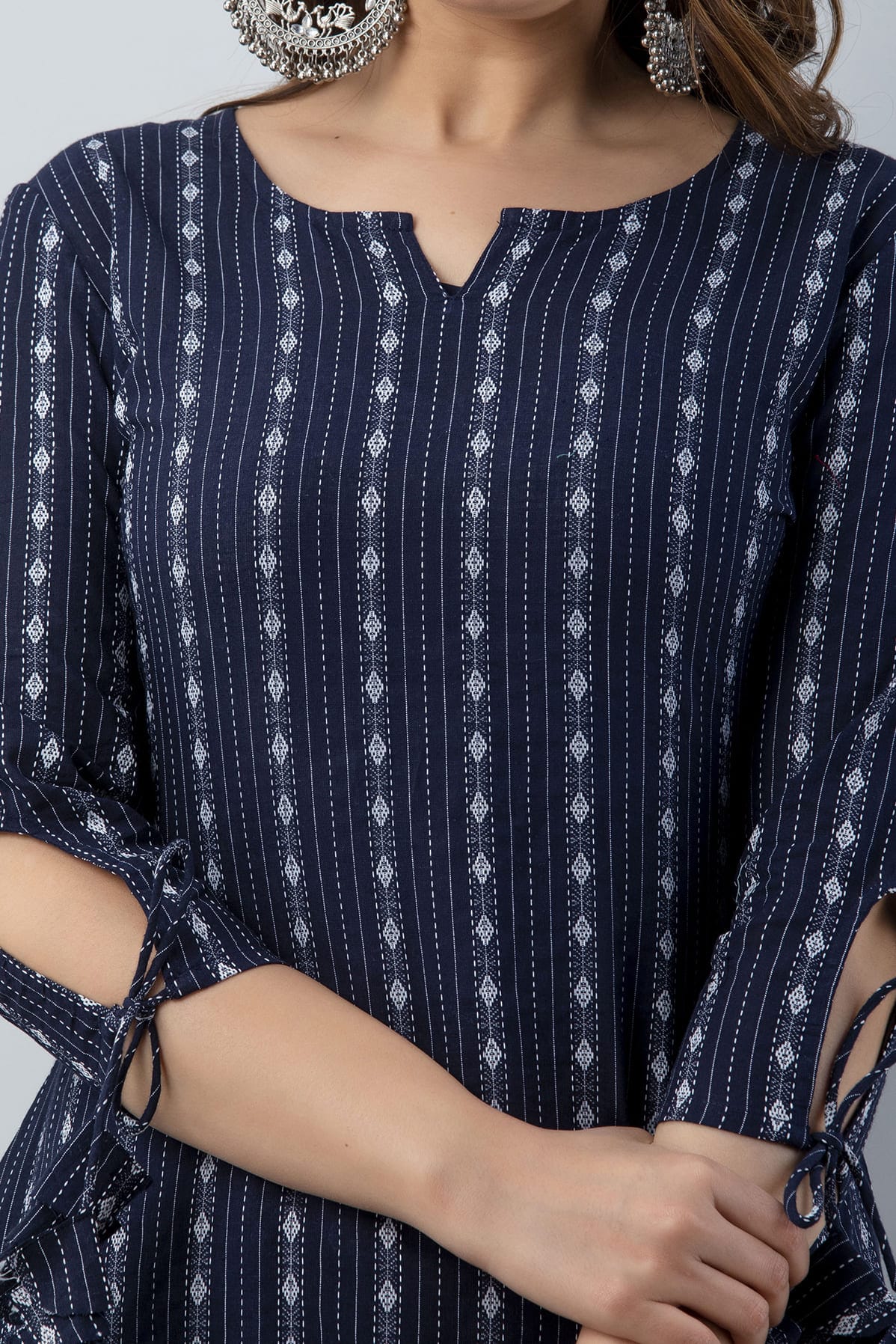 Navya Navy Blue Printed Kurti Pant Set - View 4