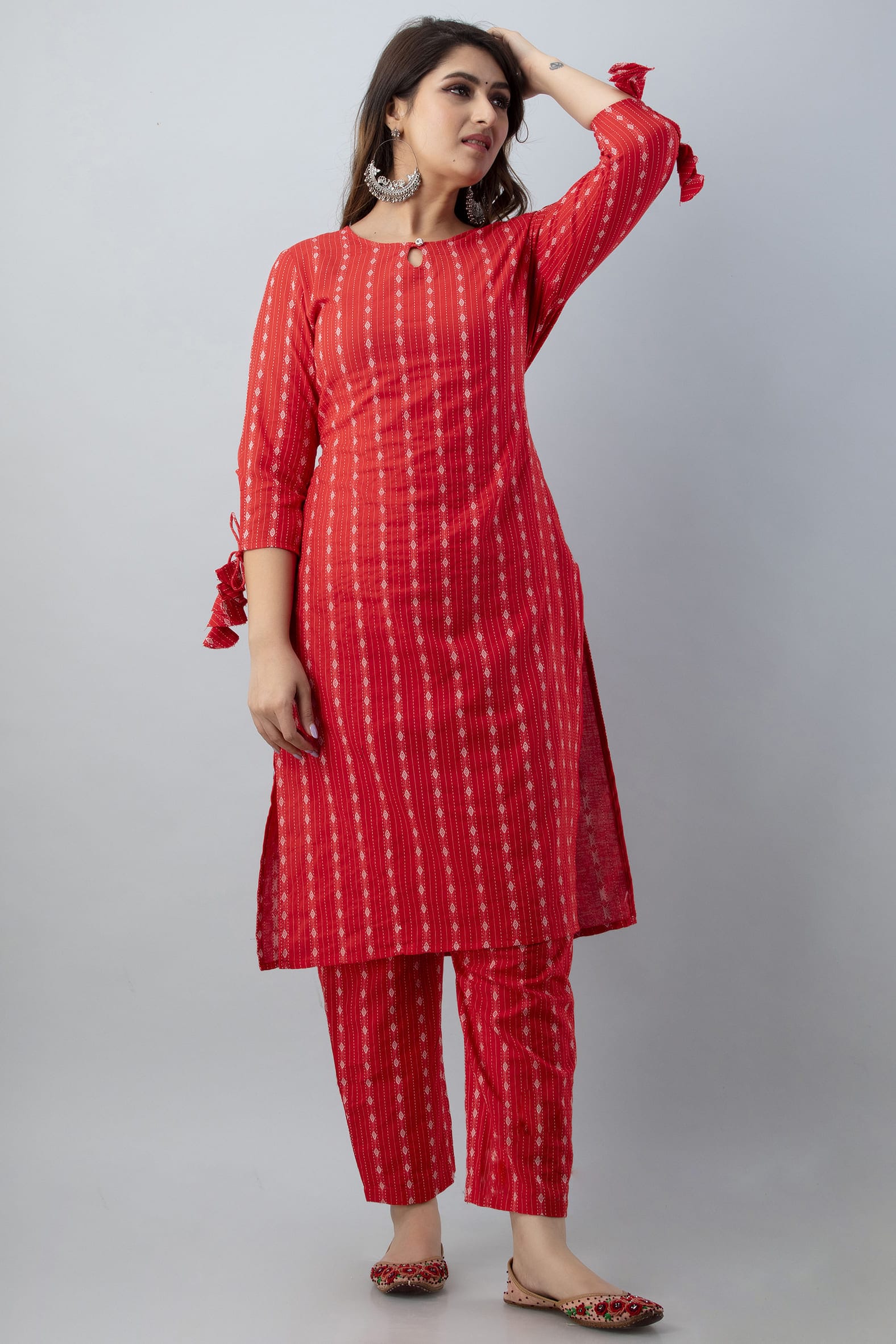 Mehira Red Printed Kurti Pant Set - View 3