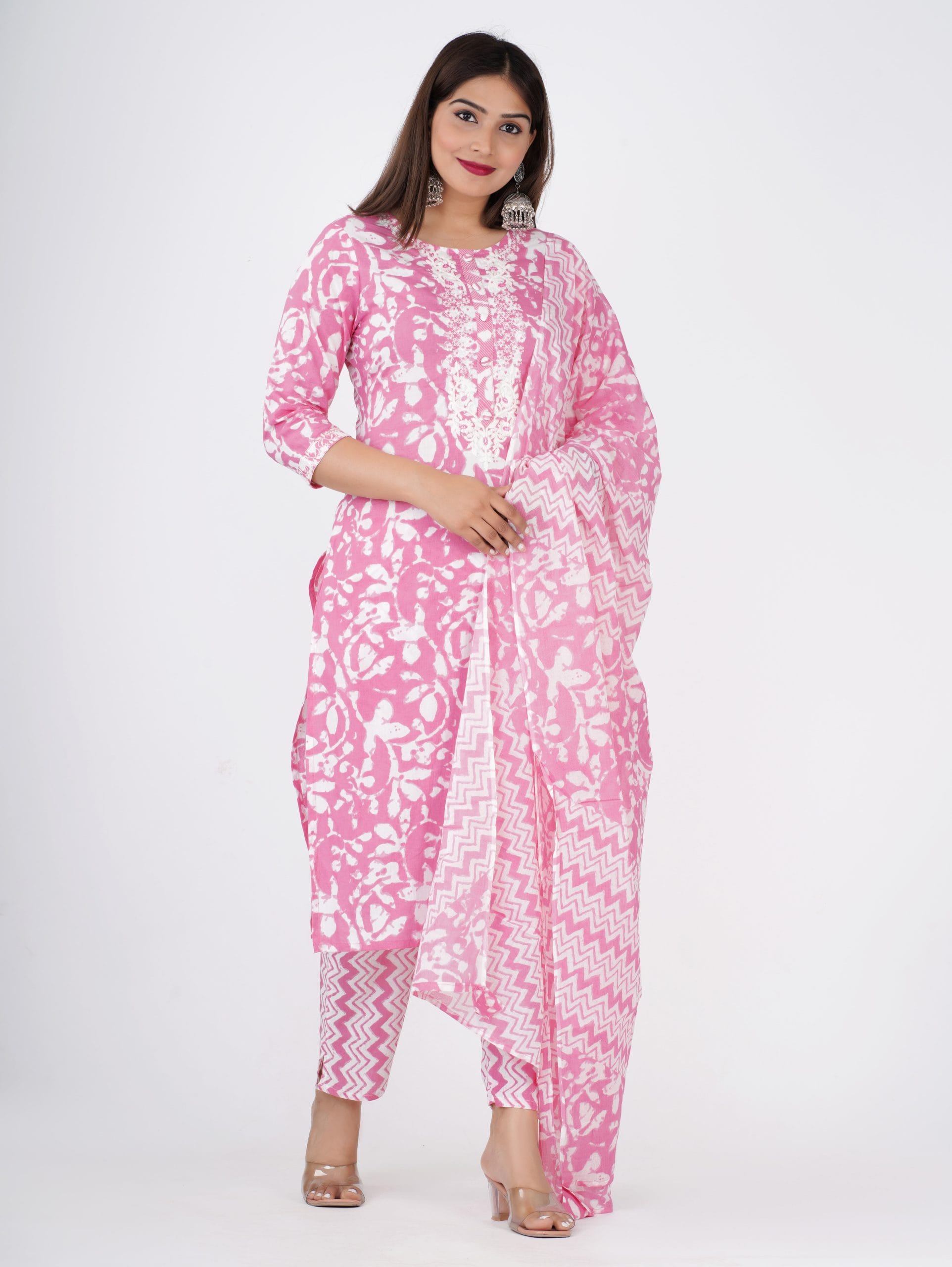 Aabha Pink Cotton Kurti Pant Dupatta Set - View 3