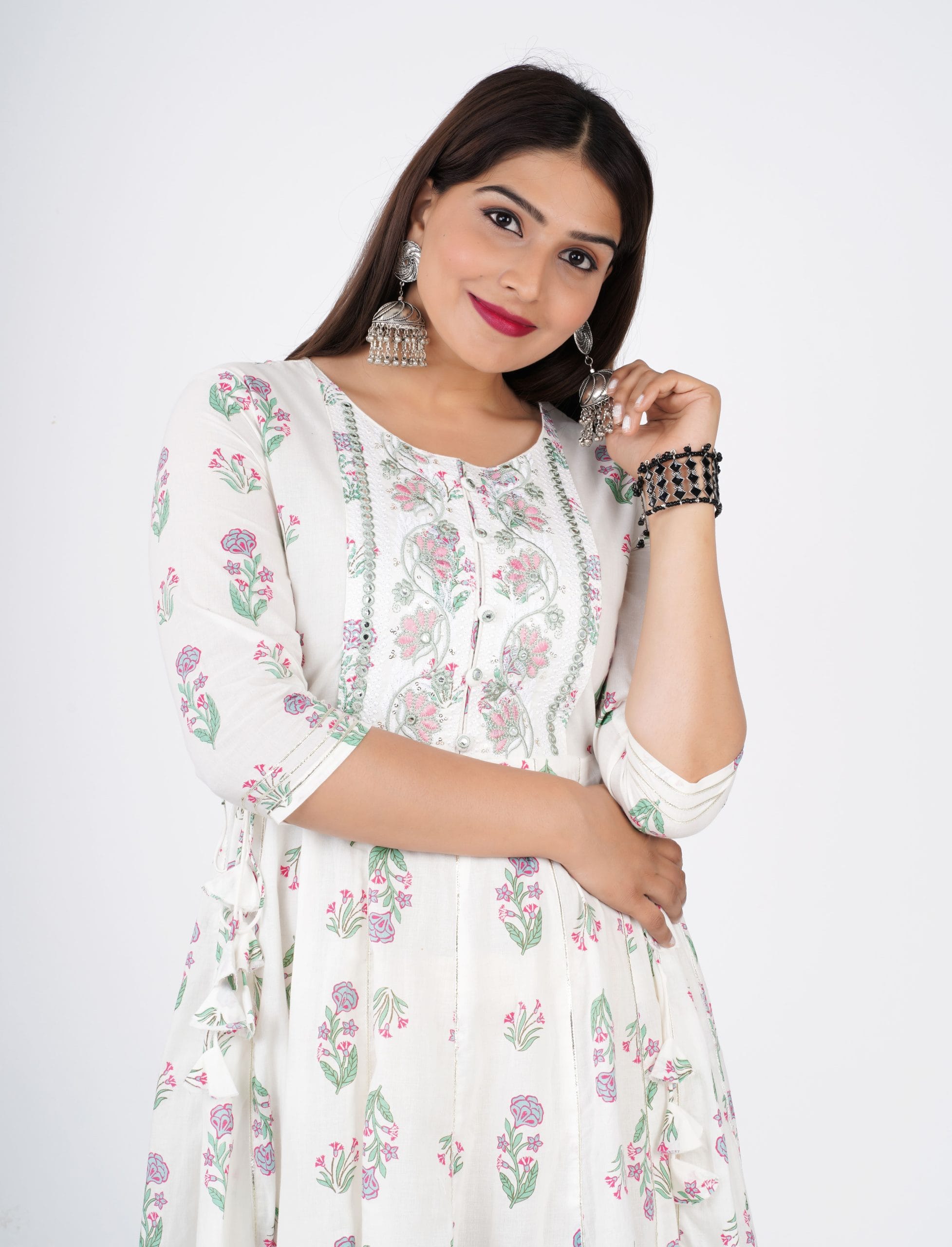Amaira White Floral Anarkali Kurti - View 4