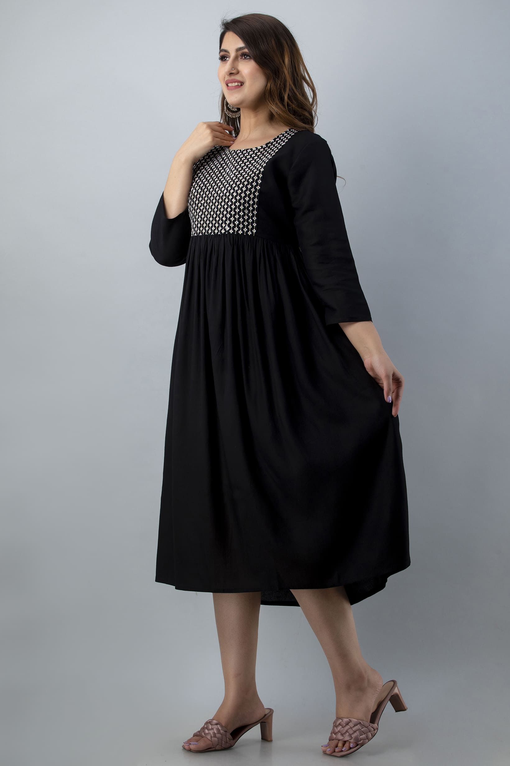 Mithya Black Flared Midi Kurta Dress - View 5