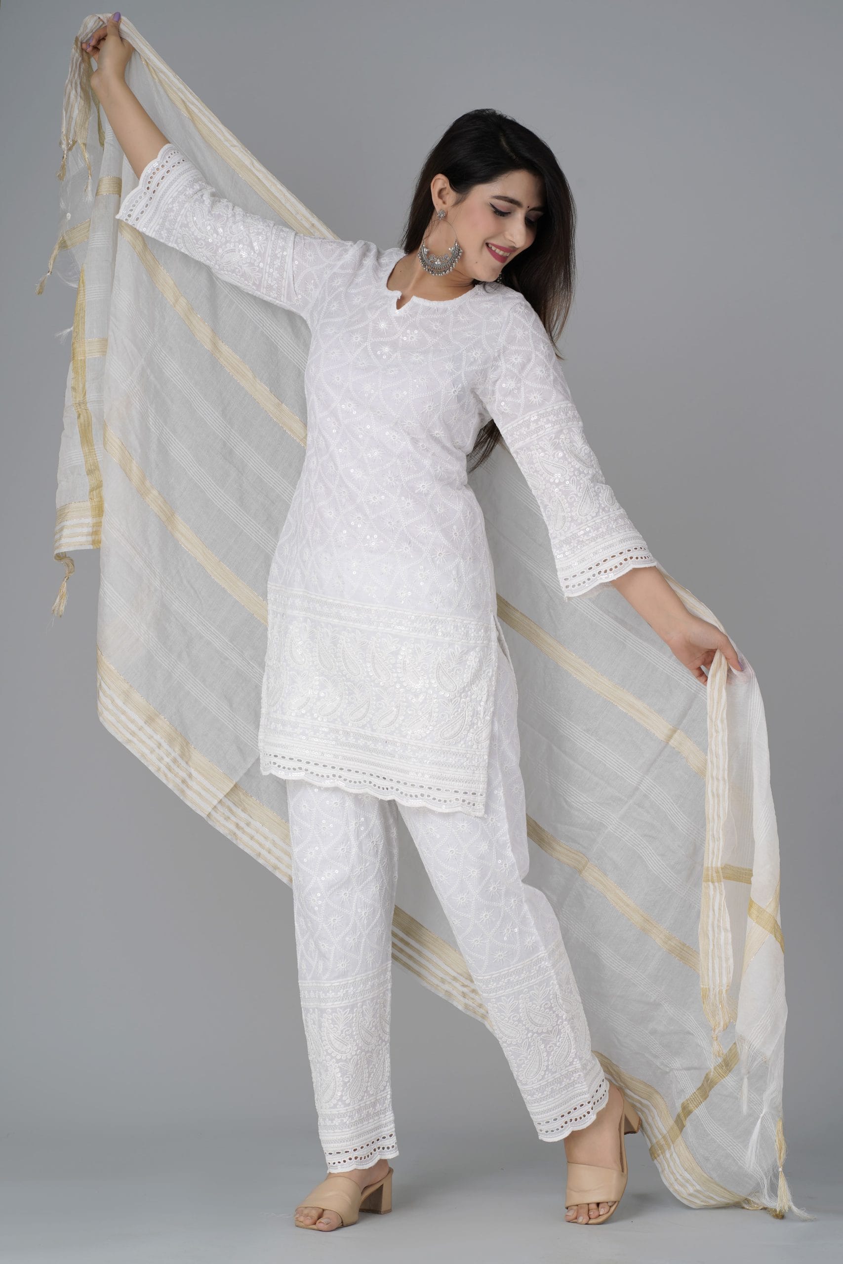 Nira Chikankari Kurti Pant & Dupatta Set - View 4