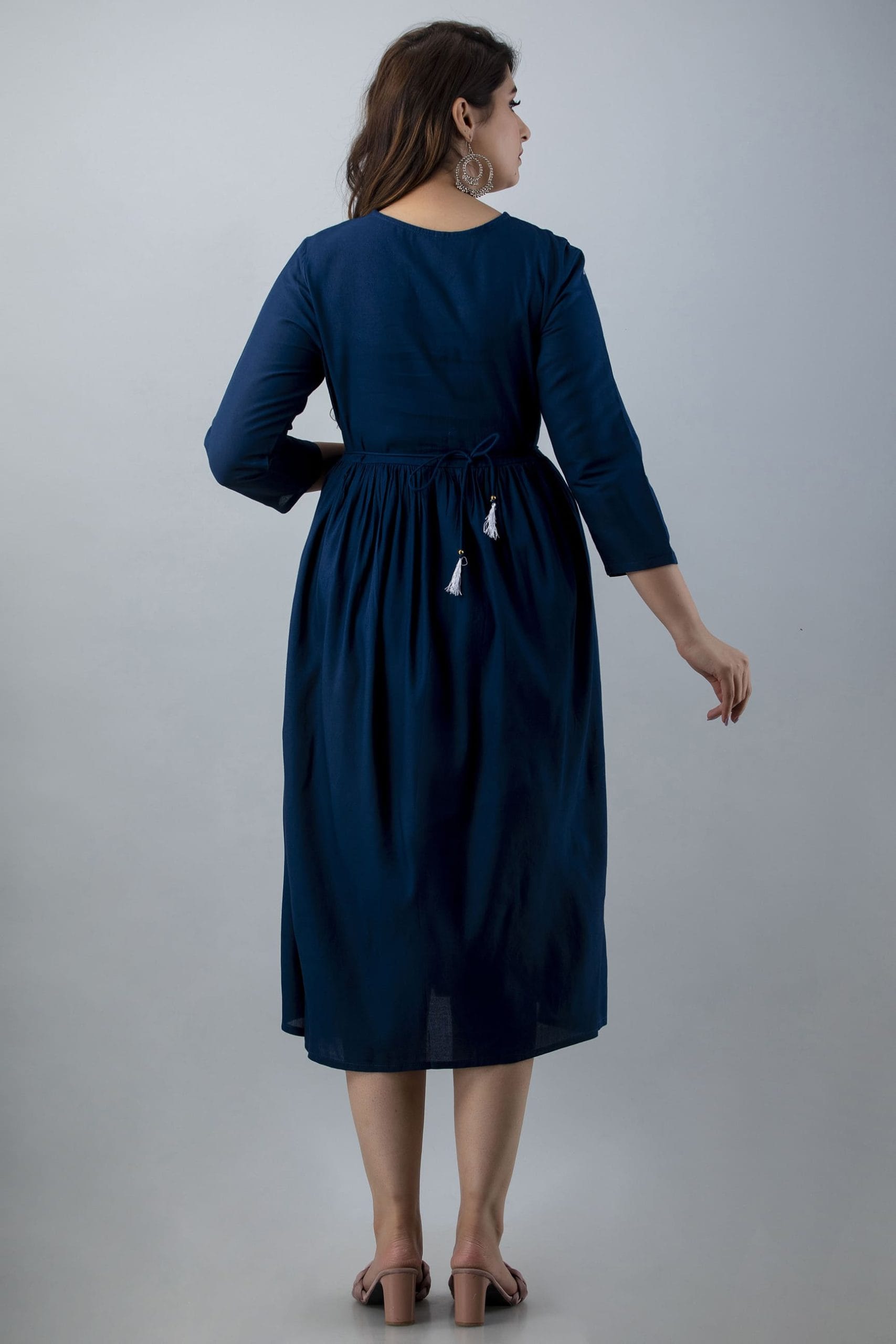 Aaravi Teal Blue Anarkali Flared Kurta - View 2