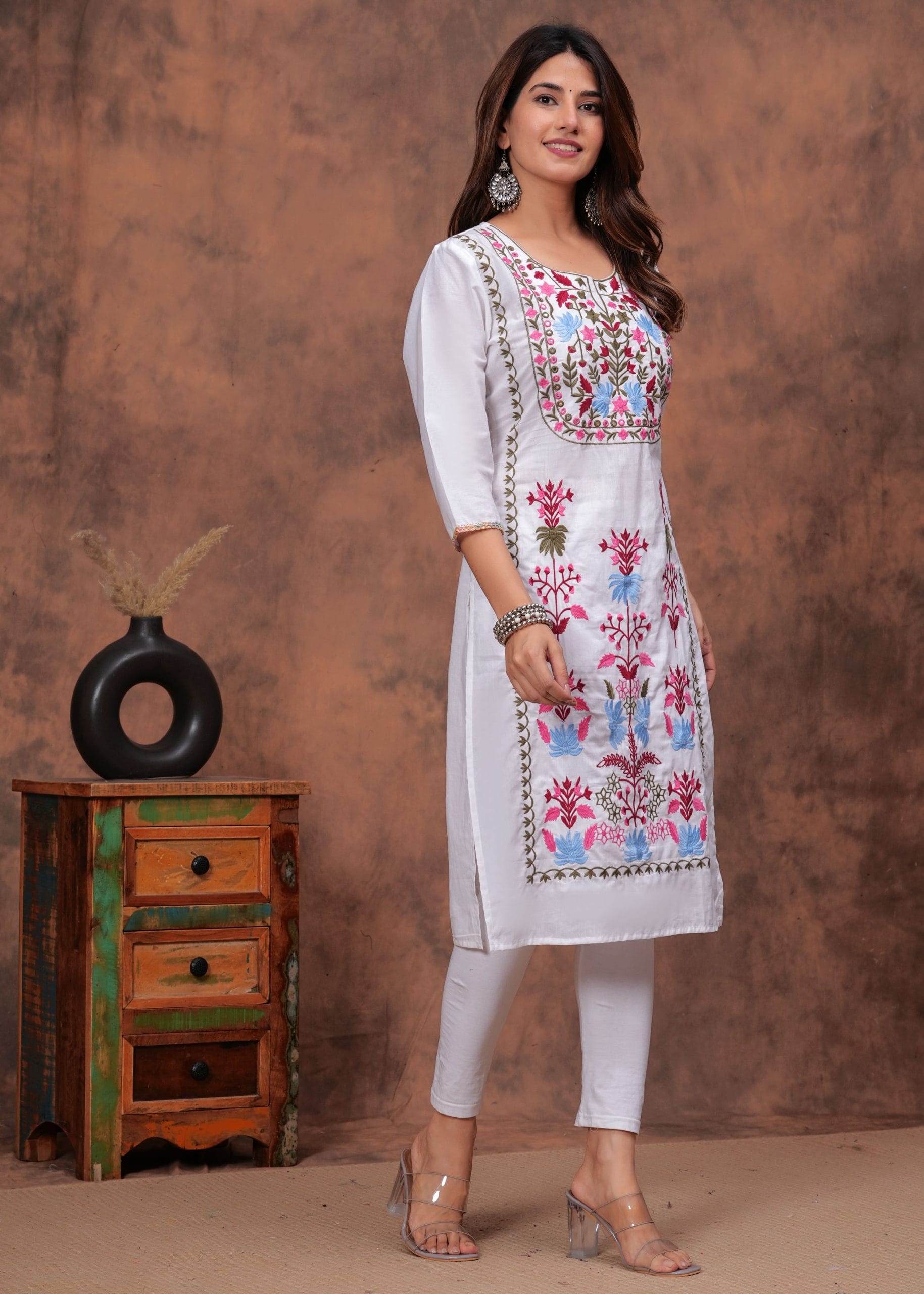 Noor White Handcrafted Embroidered Kurti - View 3