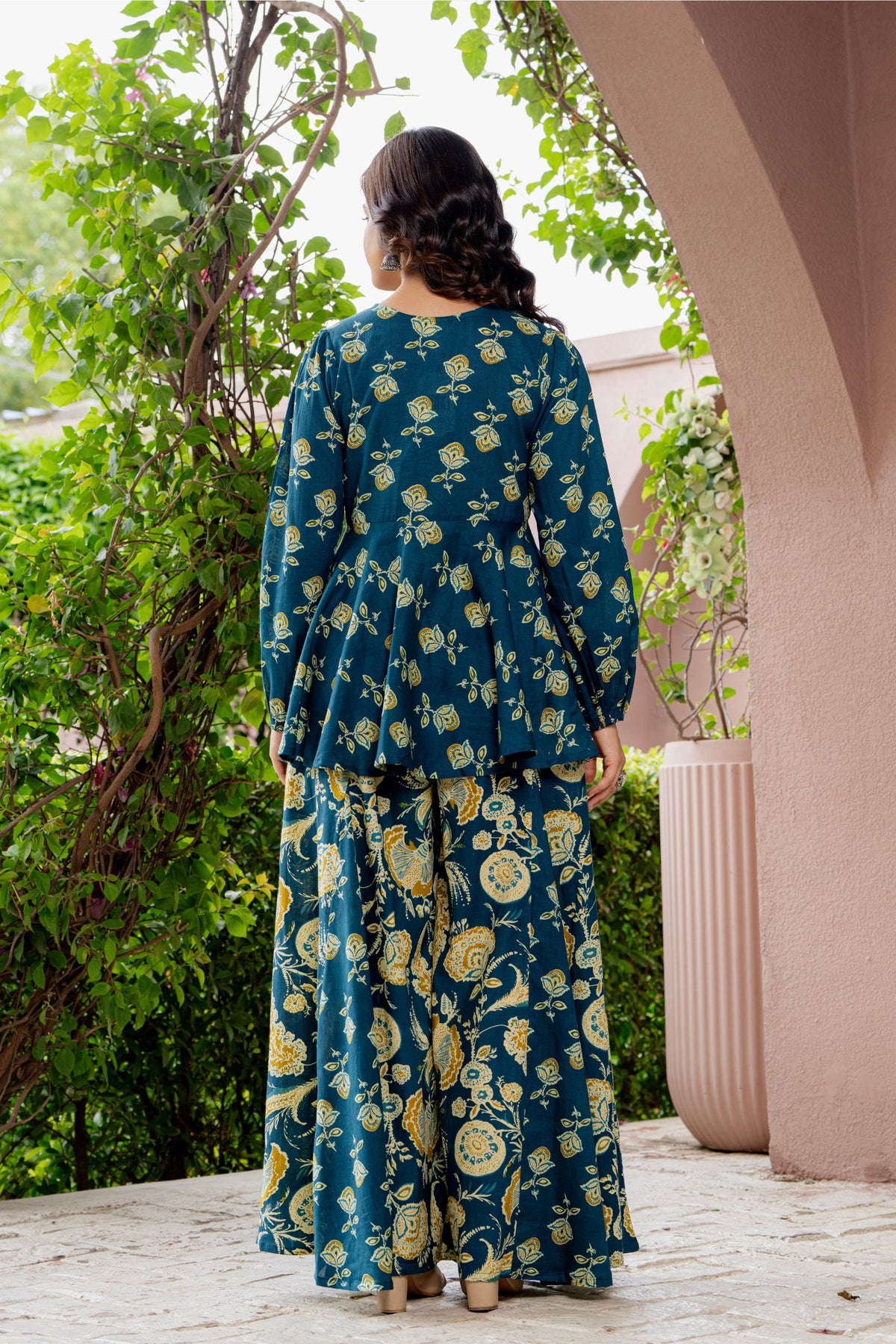 Side view of the teal blue cotton co-ord set
