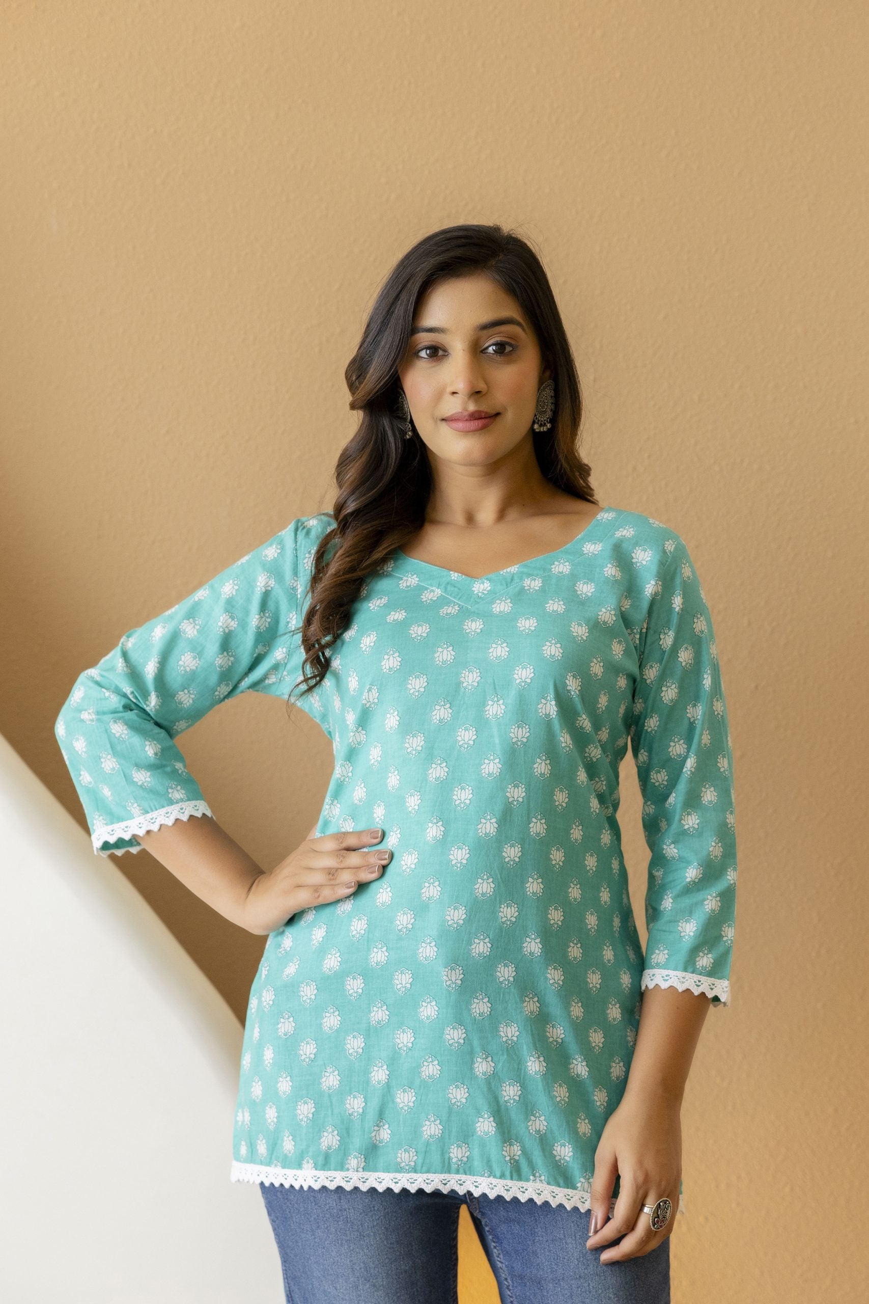 Mohini Teal Floral Short Straight Kurti - View 5
