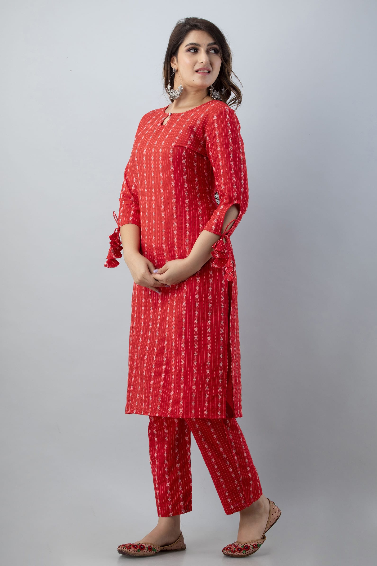 Mehira Red Printed Kurti Pant Set - View 5