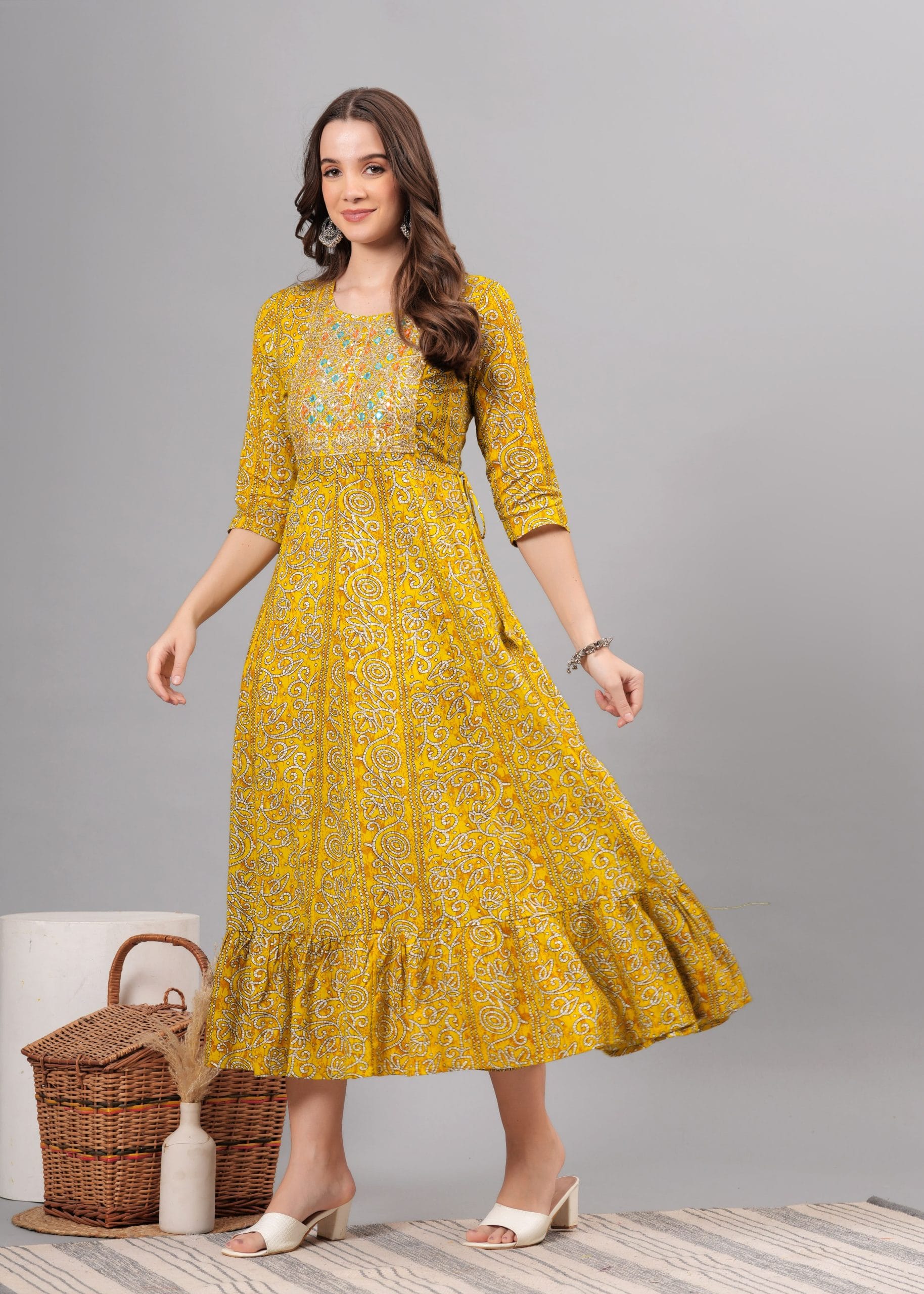 Yellow Printed Anarkali Flared Kurta - View 4