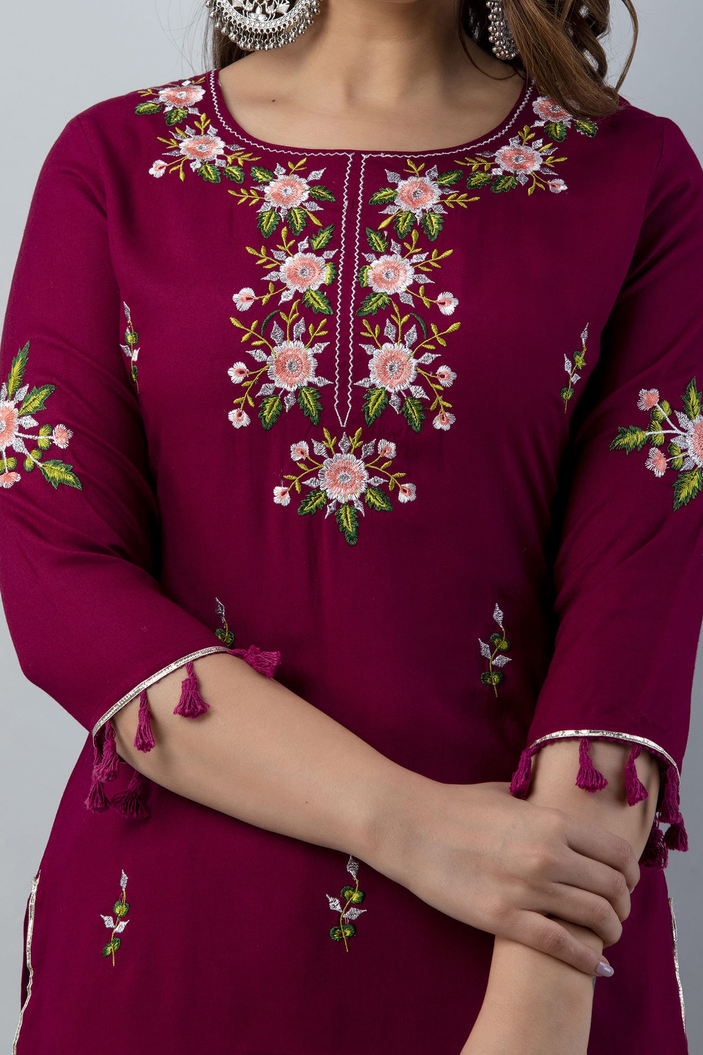 Wine Embroidered Rayon Kurta Set with Dupatta - View 4