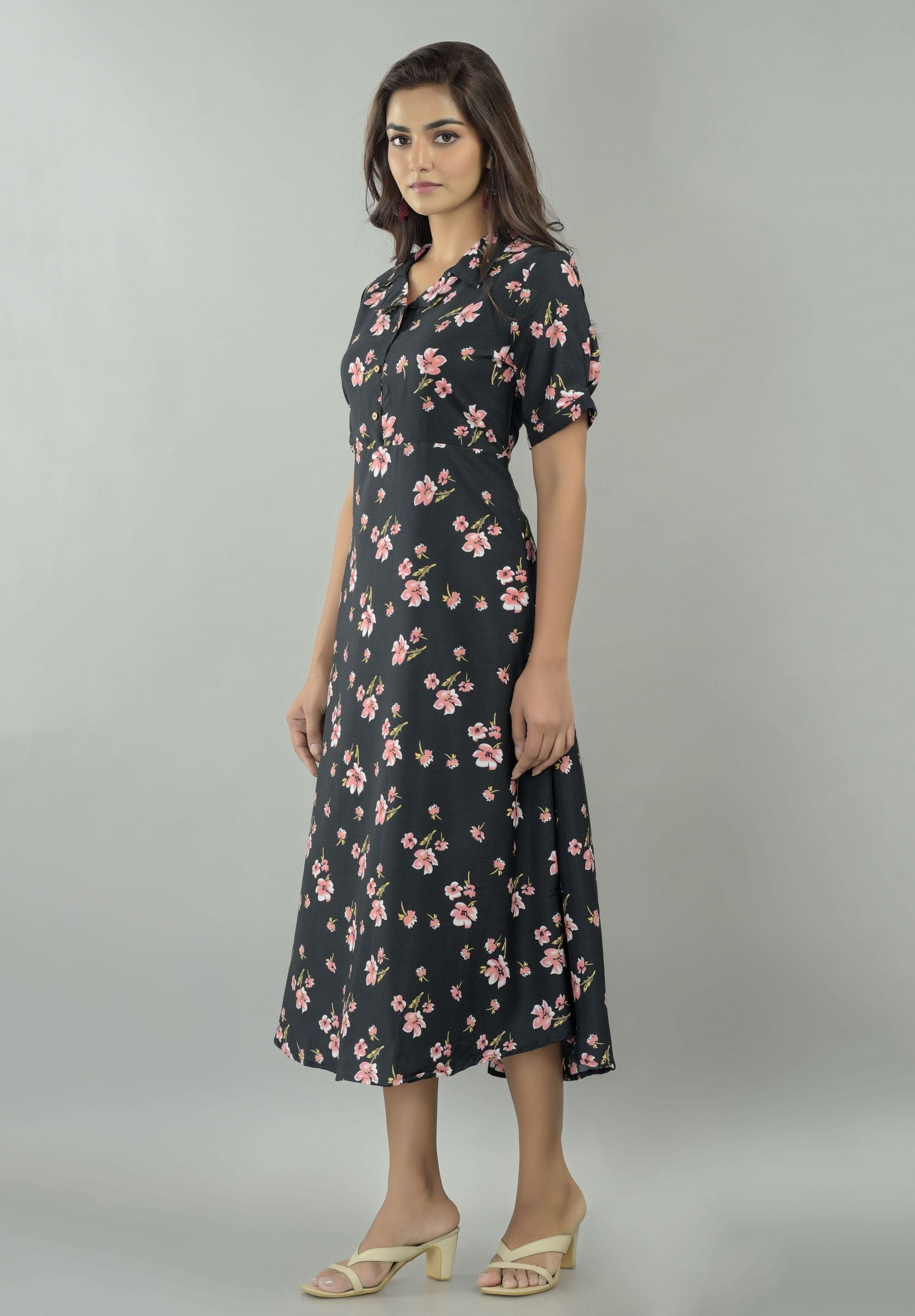 Aurelia Black Floral Maxi Dress - View 5