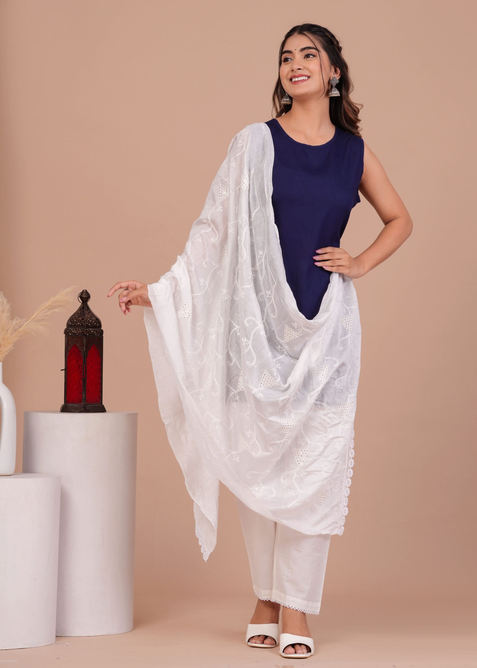 Misri White Chikankari Dupatta by Vaaki - View 3
