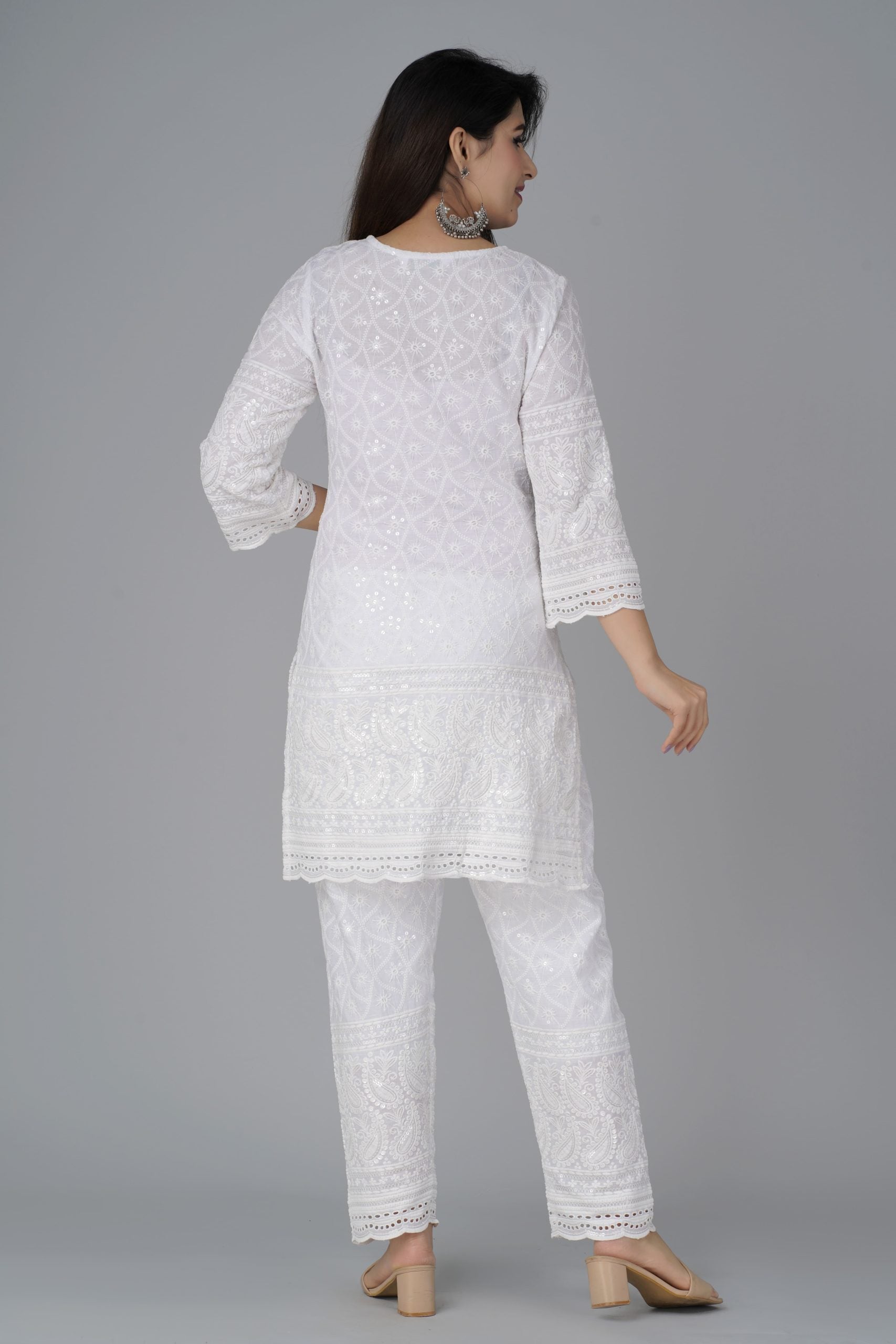 Women's White Chikankari Kurti Pant Set - View 2